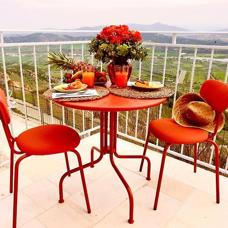 Casa Vacanze Luxury Bacio Di Luna Montalbano Ionico Buitenkant foto